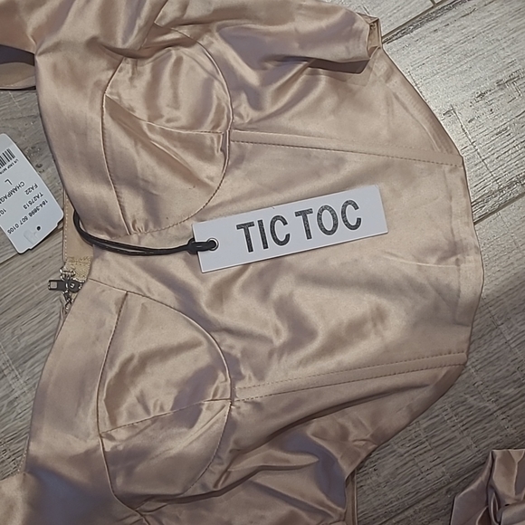 Champagne crop top - Picture 2 of 3